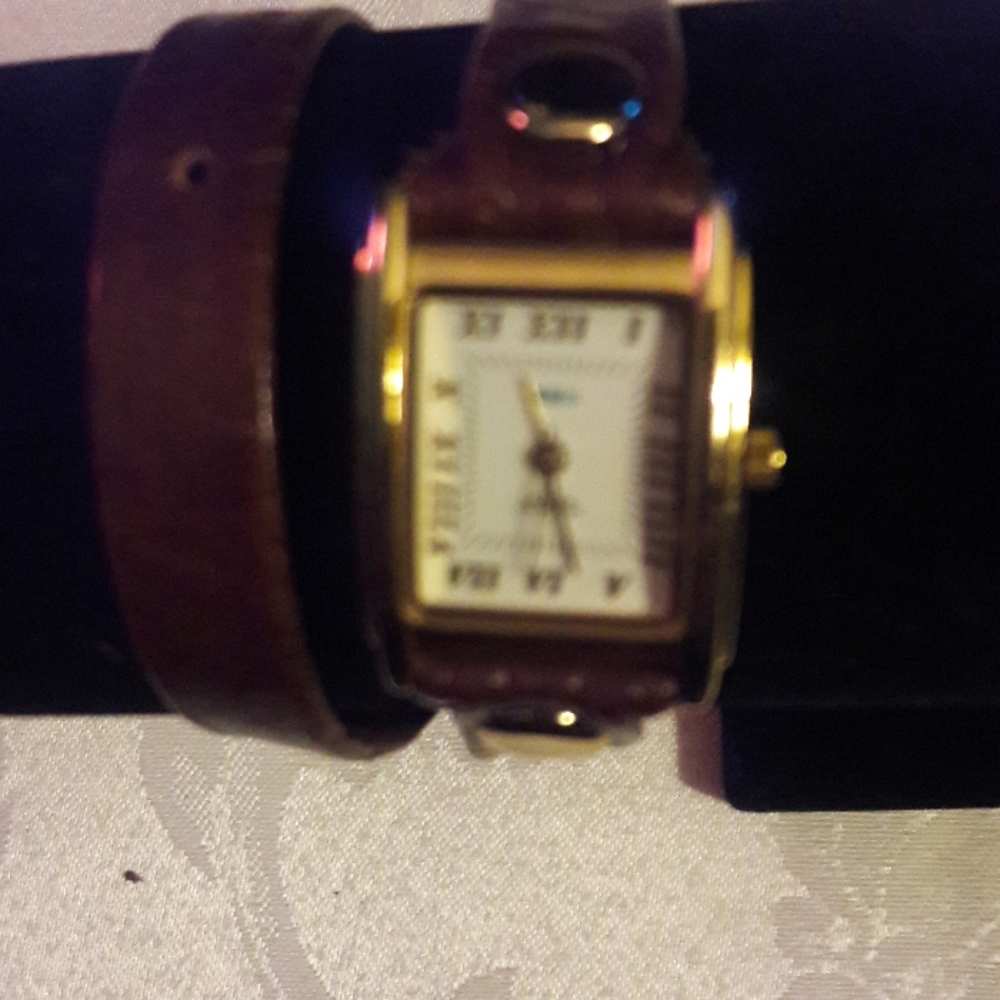Wraparound Watch